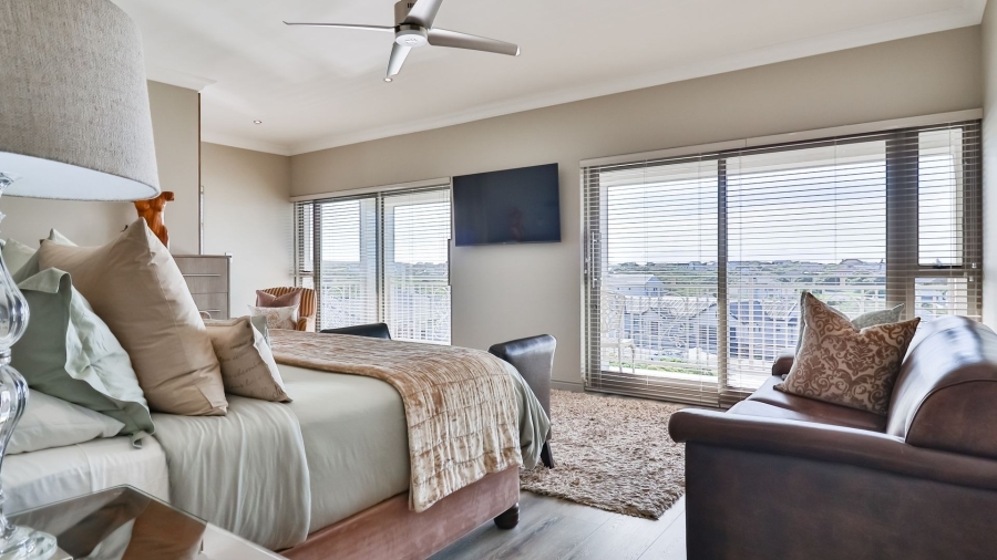 6 Bedroom Property for Sale in Kleinbaai Western Cape